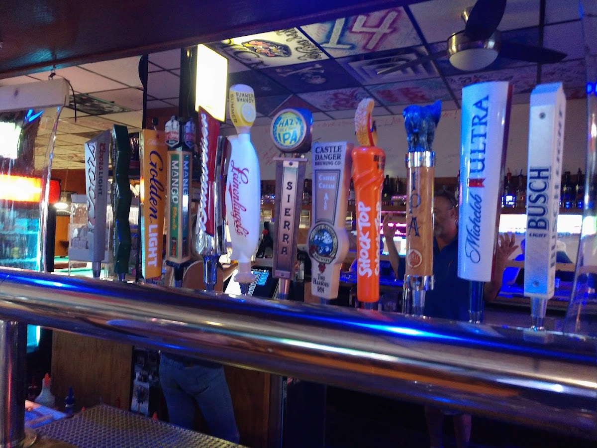 Reggie's Brewhouse - Photo 5