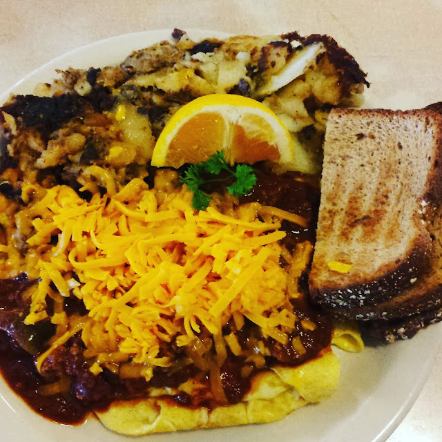 Chili Cheese Omelet w Yanks