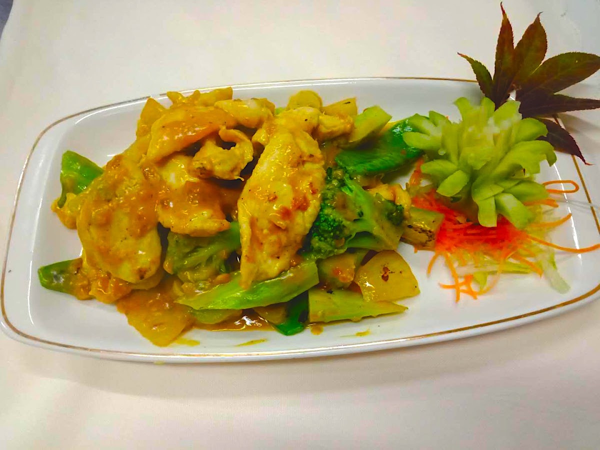 Noi's Kitchen - Photo 9