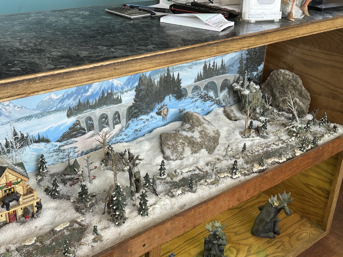 Scroungy Moose Pizza - Photo 5