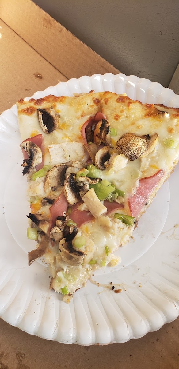 Scroungy Moose Pizza - Photo 6