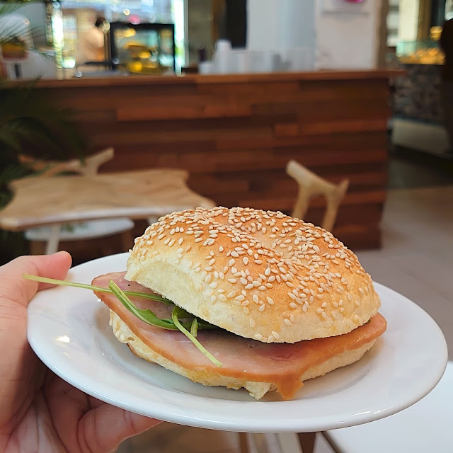 Cream Cheese Salmon Bagels