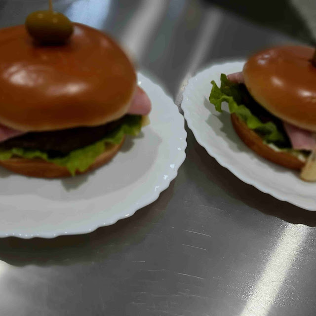 Lanche Com Hambúrguer Artesanal