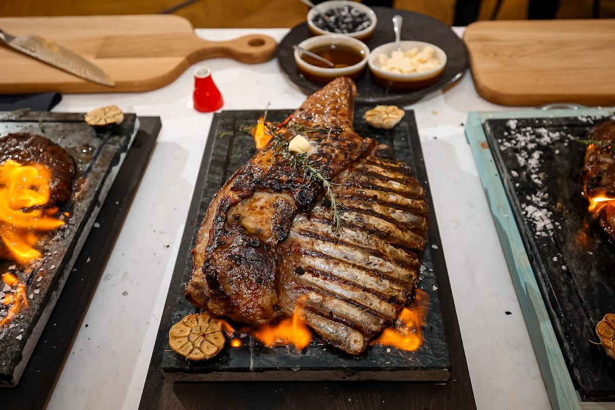 Bavette Italian Steakhouse - Photo 3