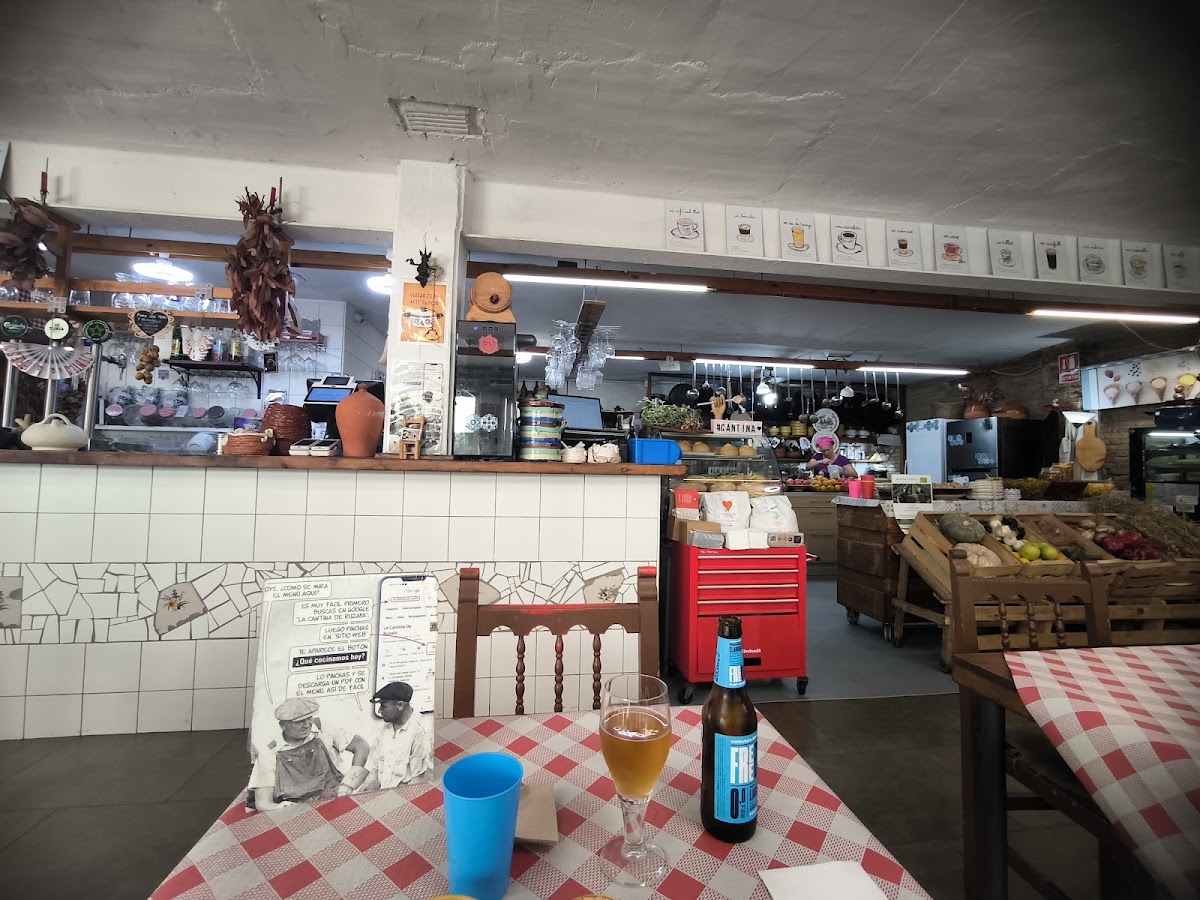 La Cantina De Ruzafa - Photo 2