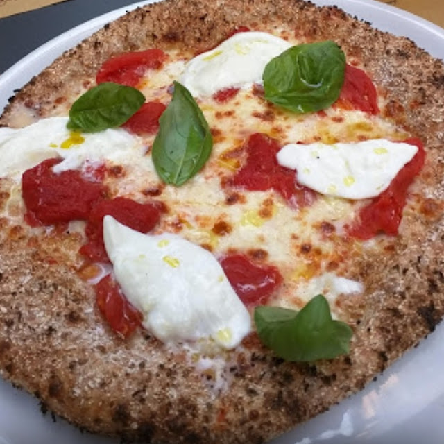 Pizza Regina Impasto Con Grano Franto