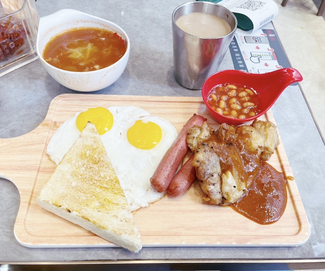 Red City Cafe (Wan Chai) - Photo 9