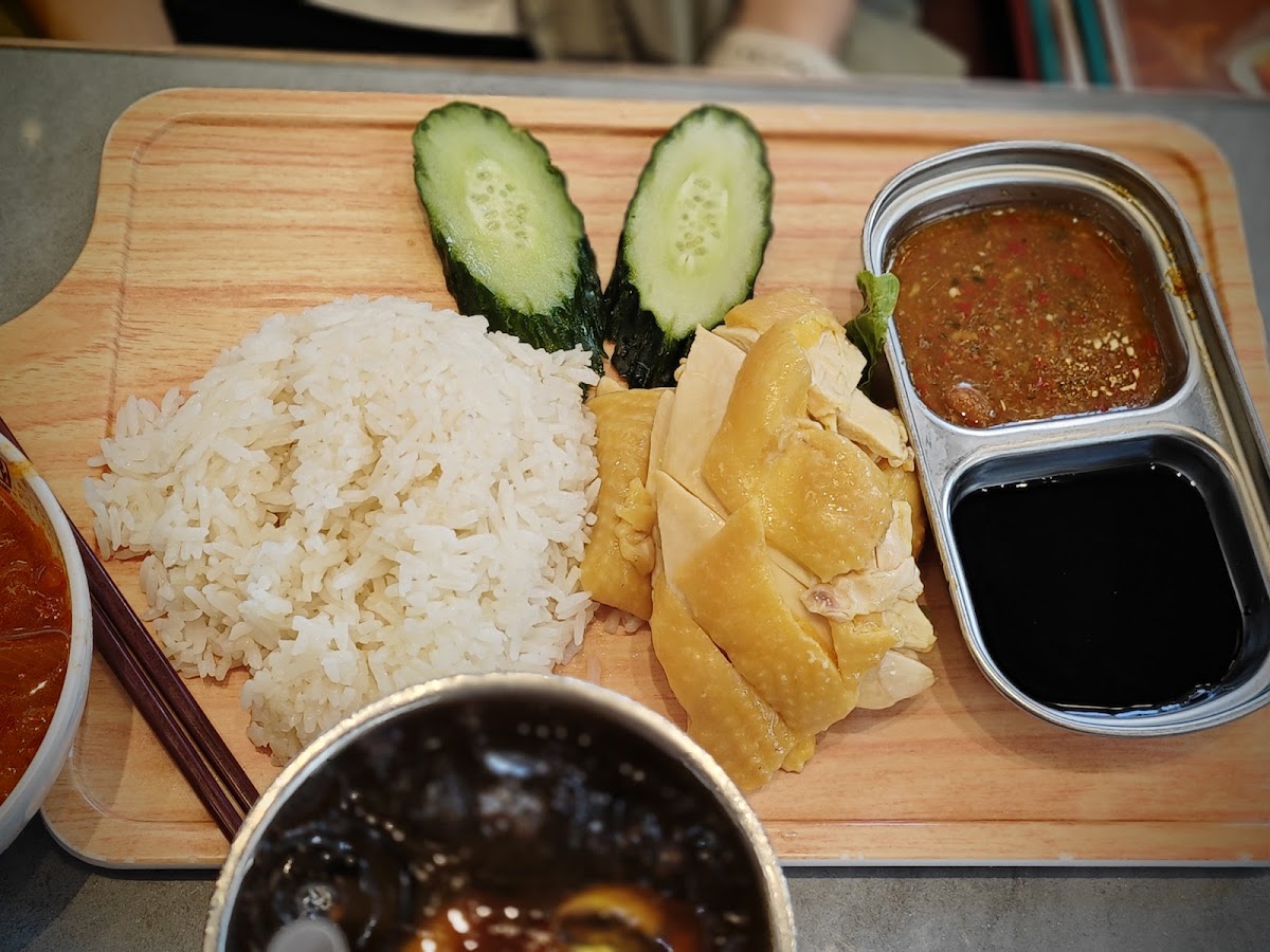 Red City Cafe (Wan Chai) - Photo 4
