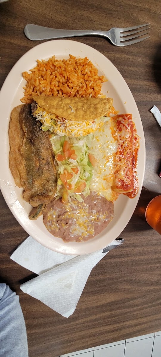Rosita's Cafe - Photo 4
