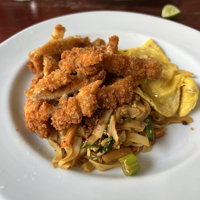 Chicken Katsu Pad Thai