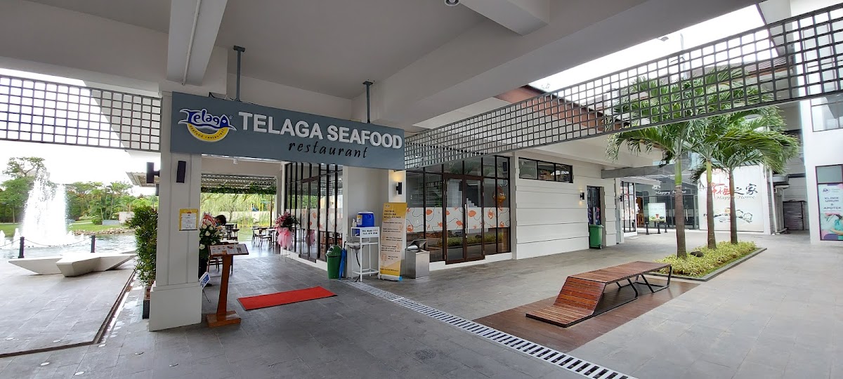 Telaga Seafood Restaurant Lavon