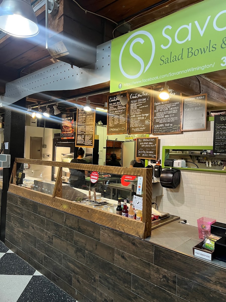 Savanna Salad Bowls & Sandwiches