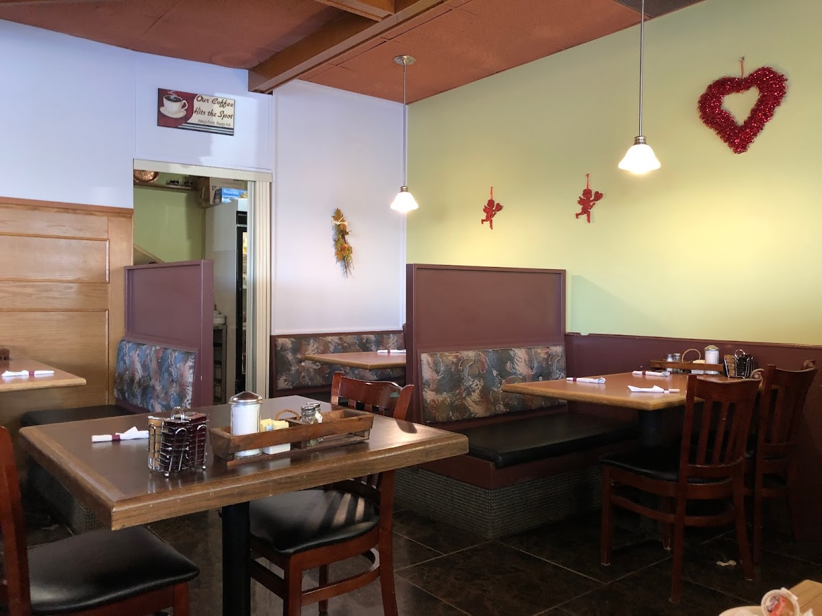 The Morinville Grill - Photo 9