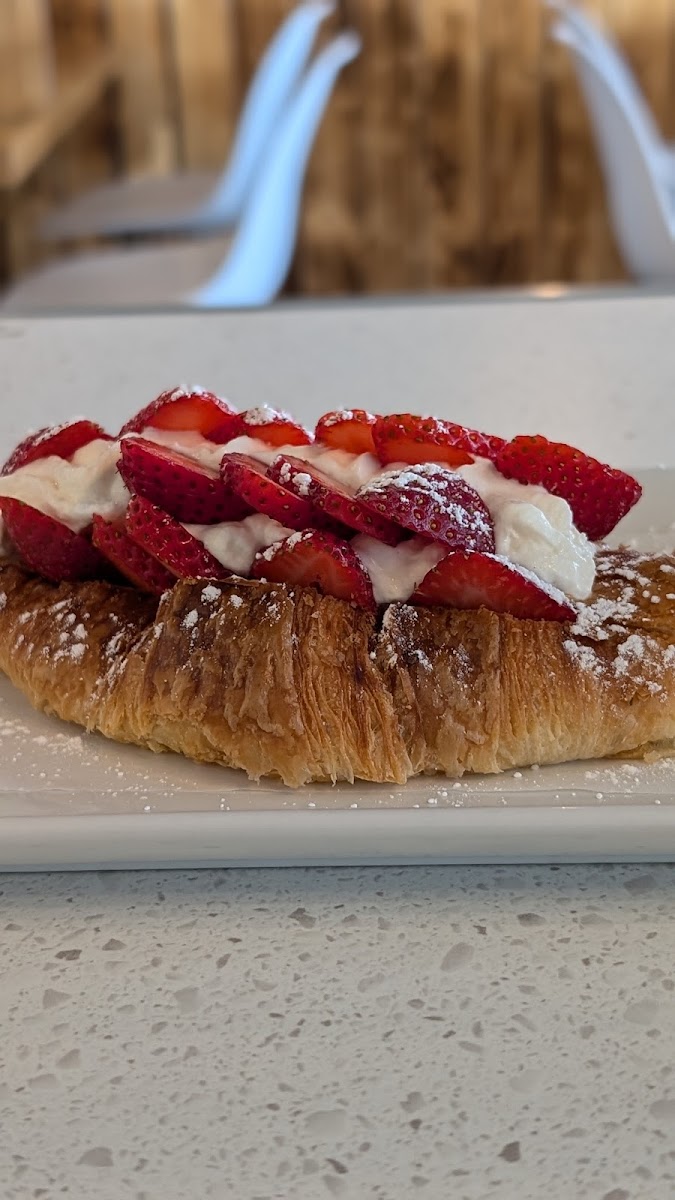 GuuBake Cafe - Photo 9
