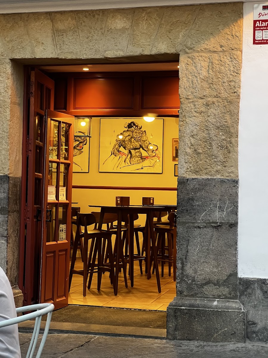 Taberna La Herencia By El Pisto