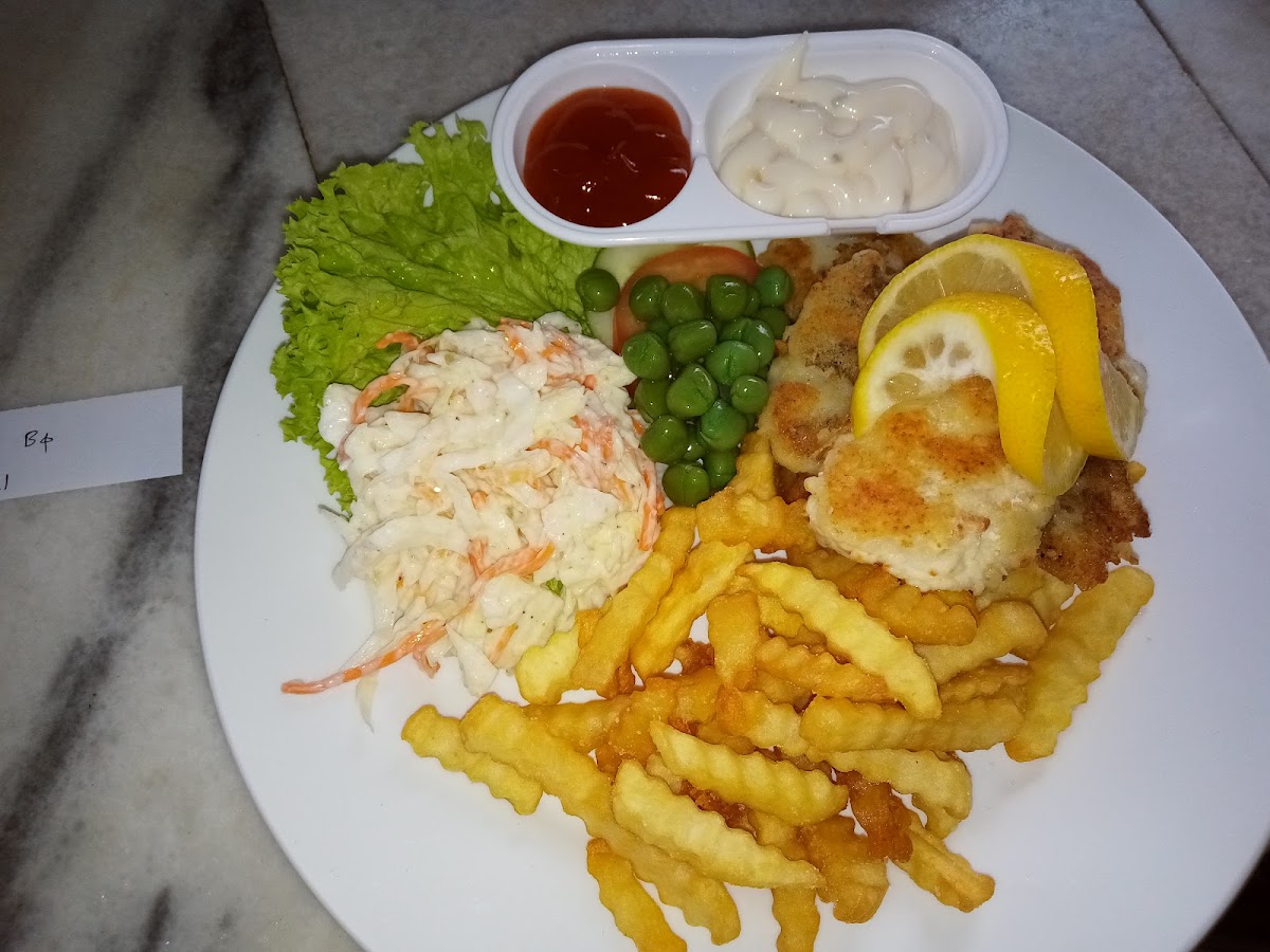 Coconut Grove Beach Restaurant - Photo 6