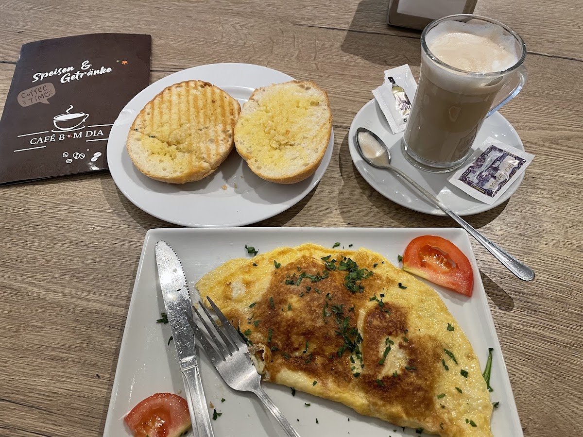 Café Bom Dia - Photo 2