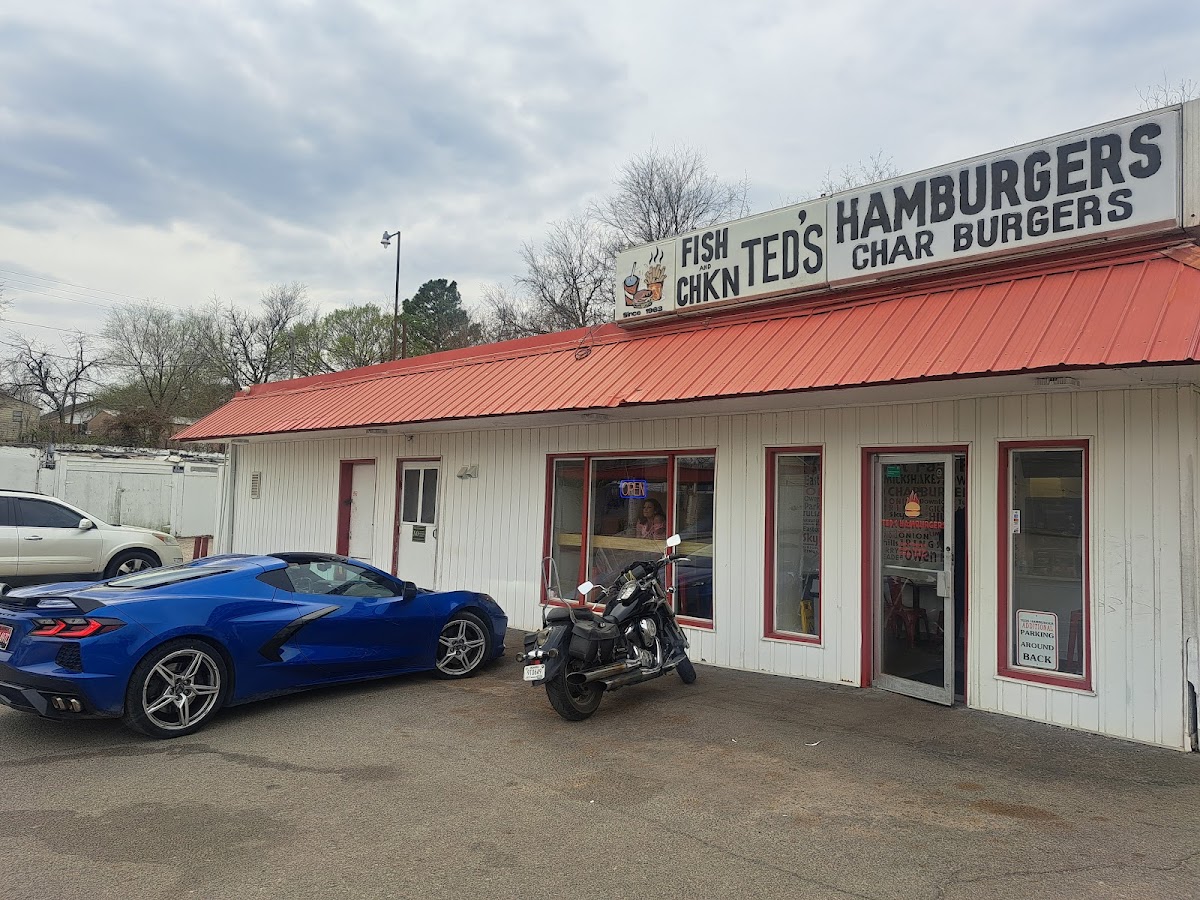 Ted's Hamburgers - Photo 2