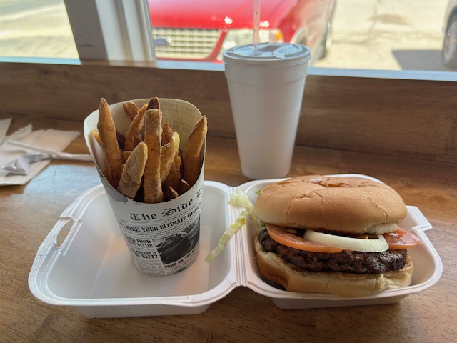 Ted's Hamburgers - Photo 5
