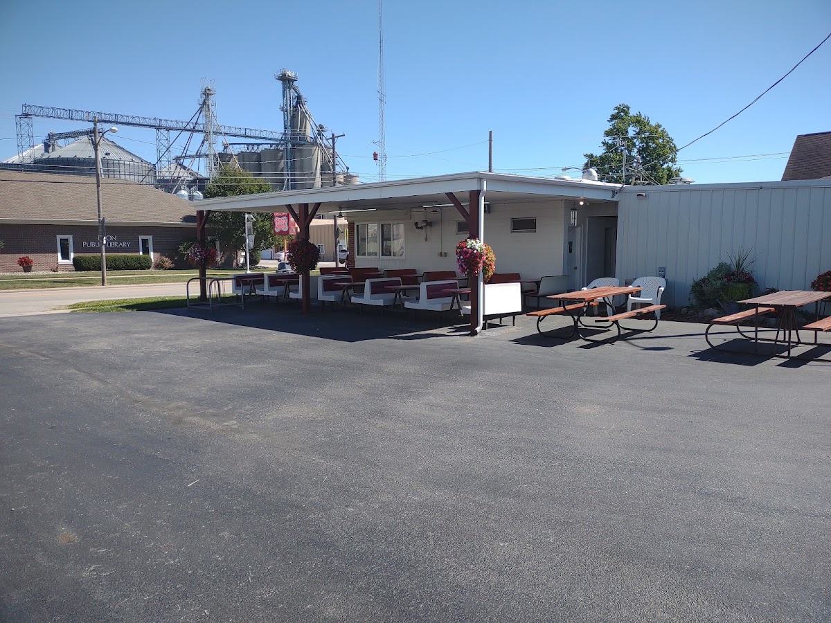 Edon Dairy Treat - Photo 3