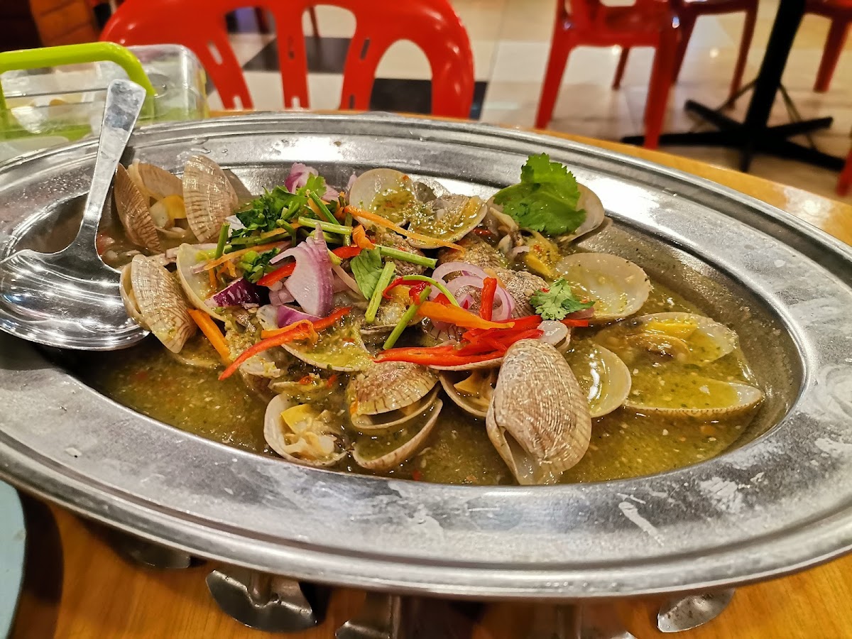 夜市海鲜冷气饭店 Nightlife Restaurant & Entertainment - Photo 8