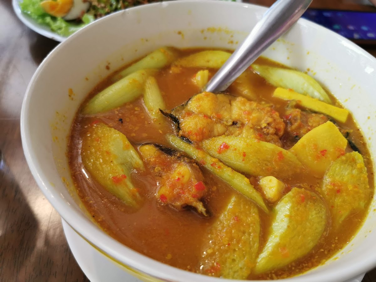 Kookporn Restaurant - Photo 4