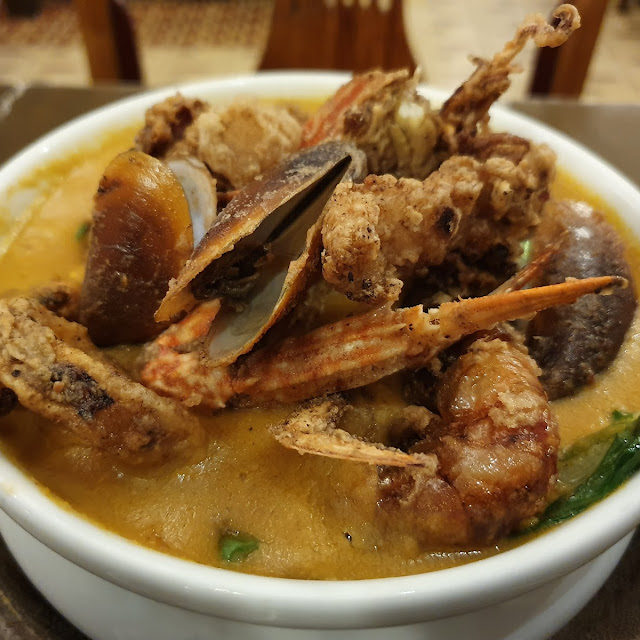 Seafood Kare Kare