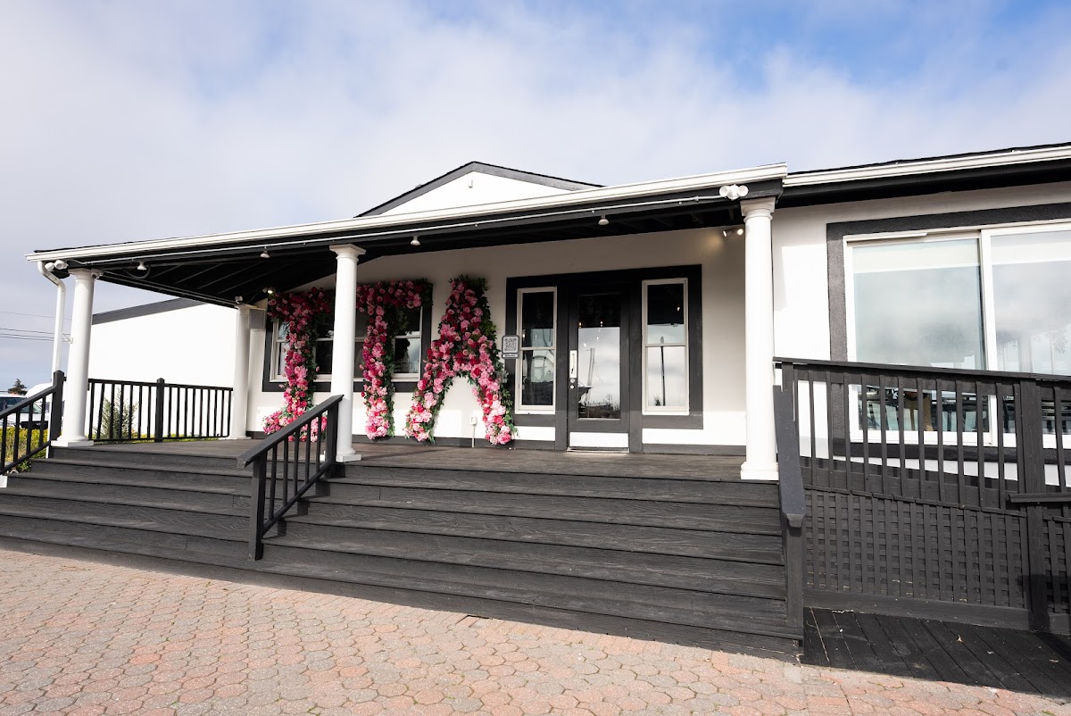 ITA Kitchen Waterfront East Moriches - Photo 2
