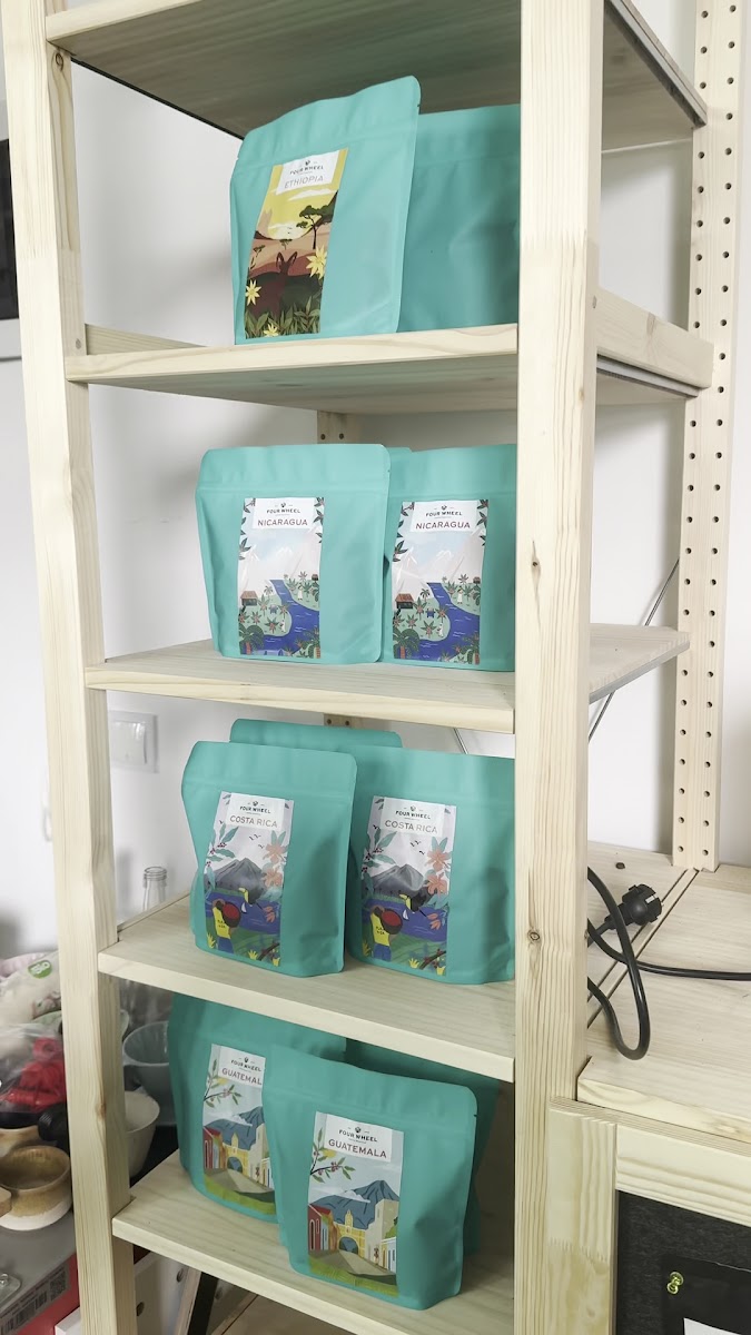 Four Wheel Coffee Roasters - Photo 1