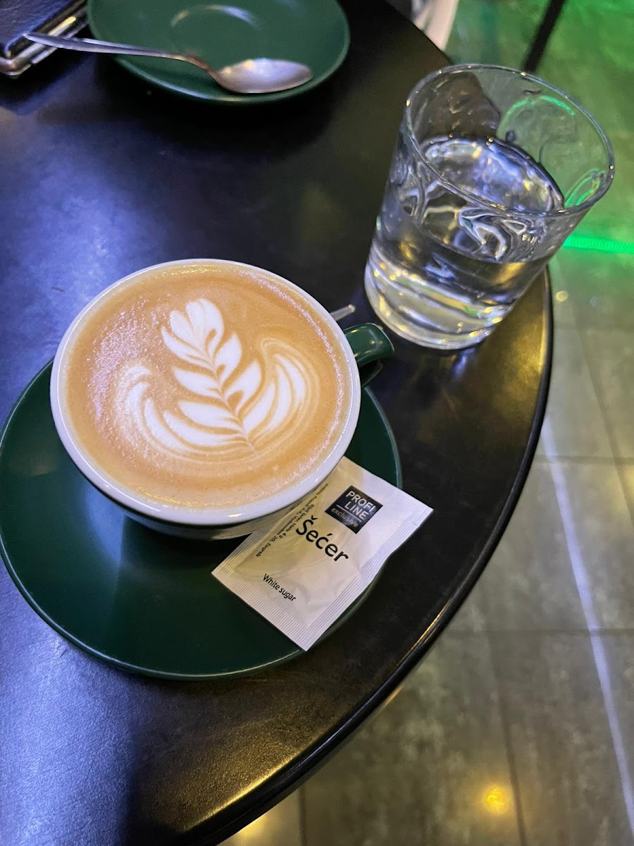 Four Wheel Coffee Roasters - Photo 4