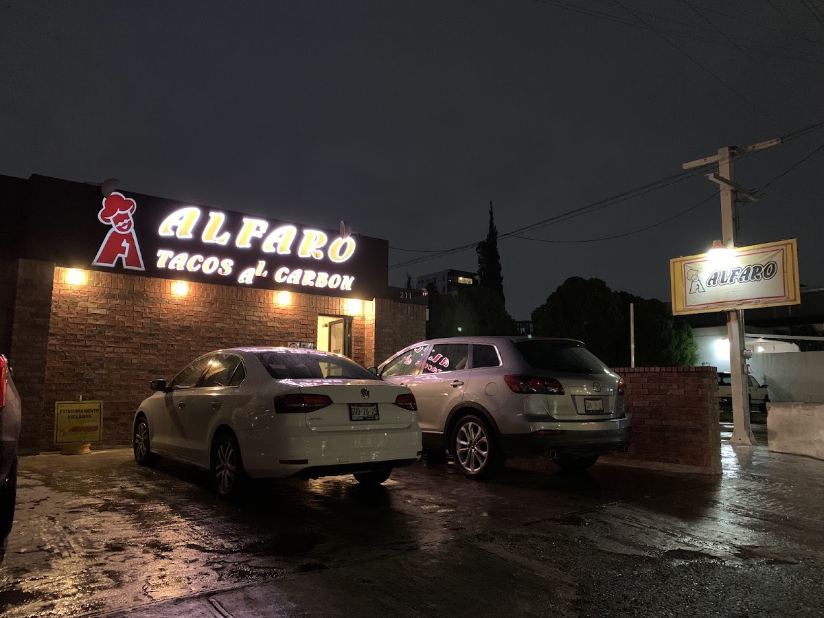 Alfaro Tacos al Carbón