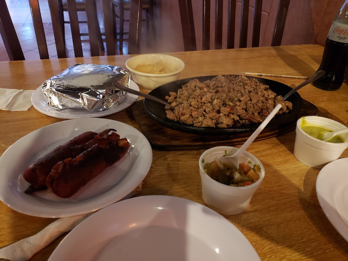 Alfaro Tacos al Carbón - Photo 4