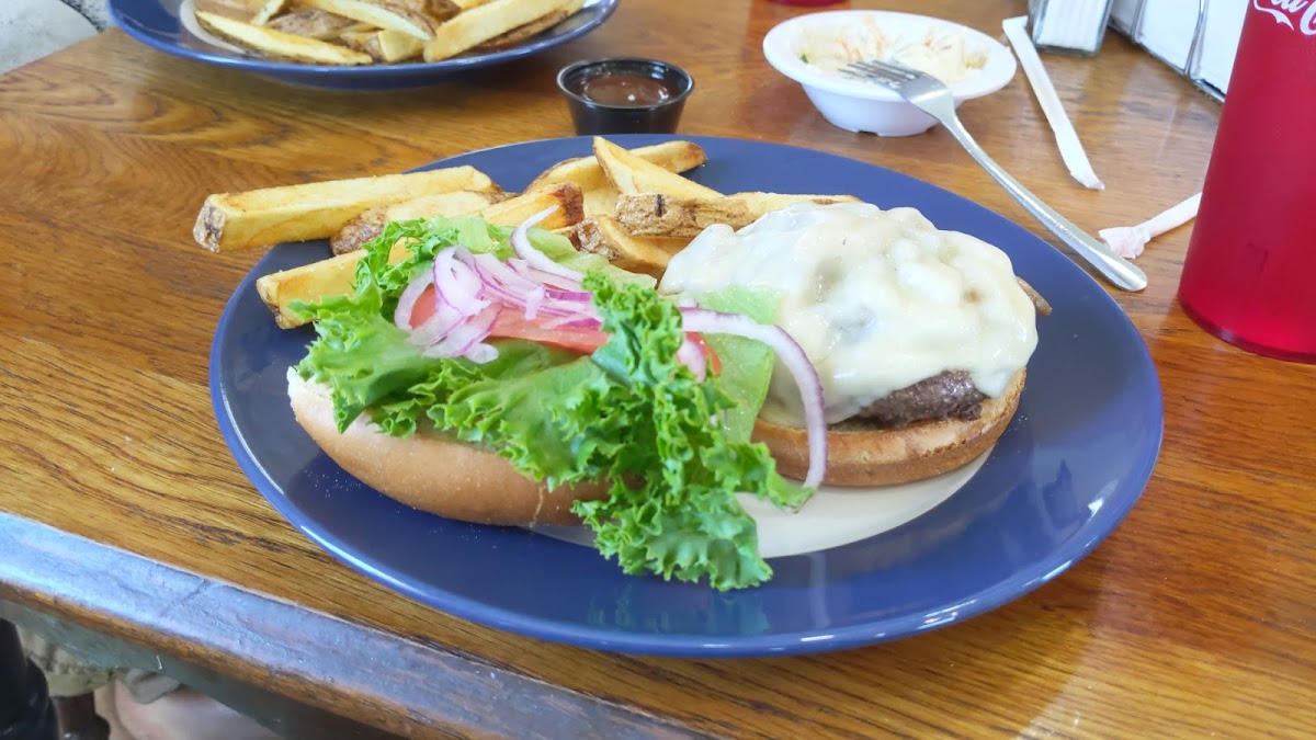 Dawny Jeans Diner - Photo 6