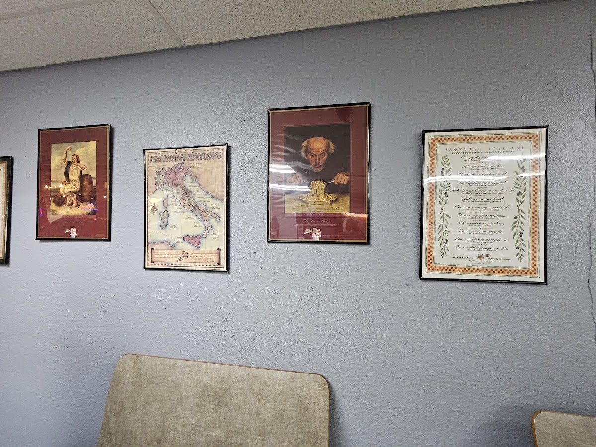 Cave City Pizza - Photo 5
