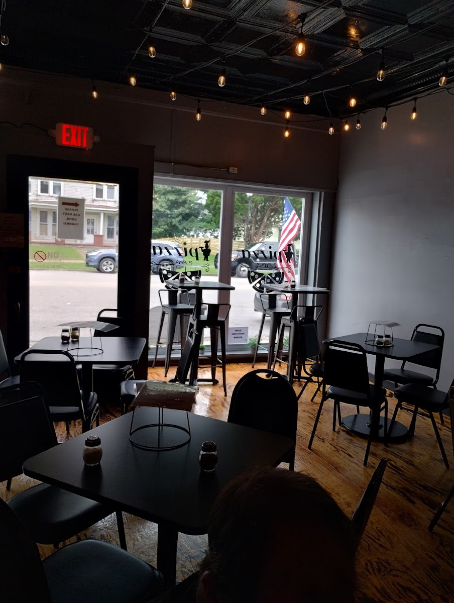 Cave City Pizza - Photo 7
