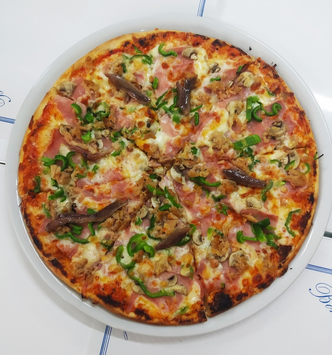 Hussain Pizzeria Kebab - Photo 3
