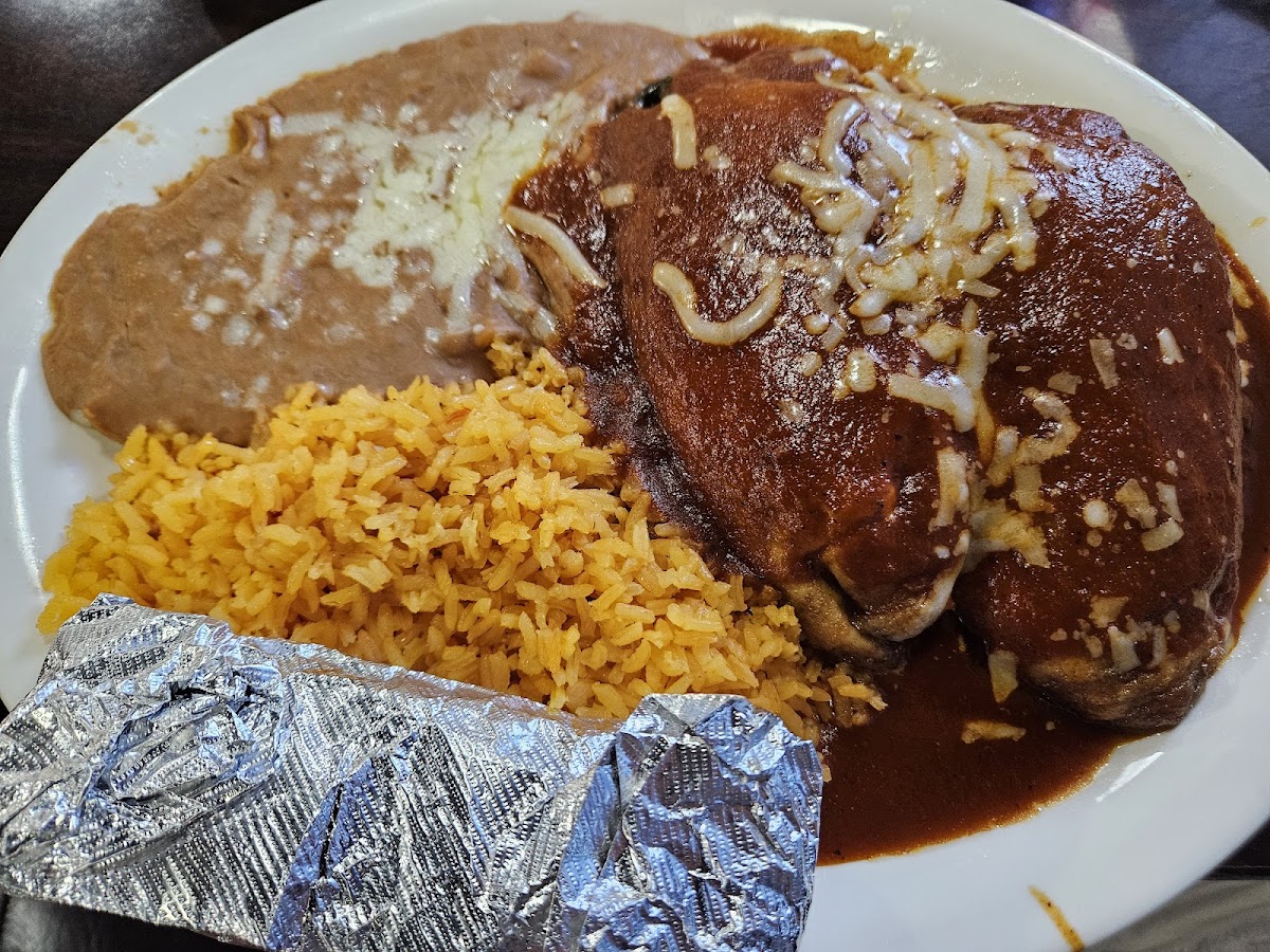 Guacamoles Bar & Grill - Photo 4