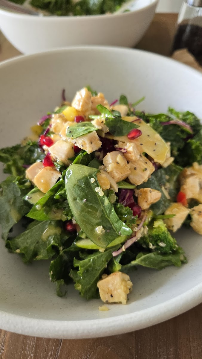 BERRY Salad bar - Photo 6
