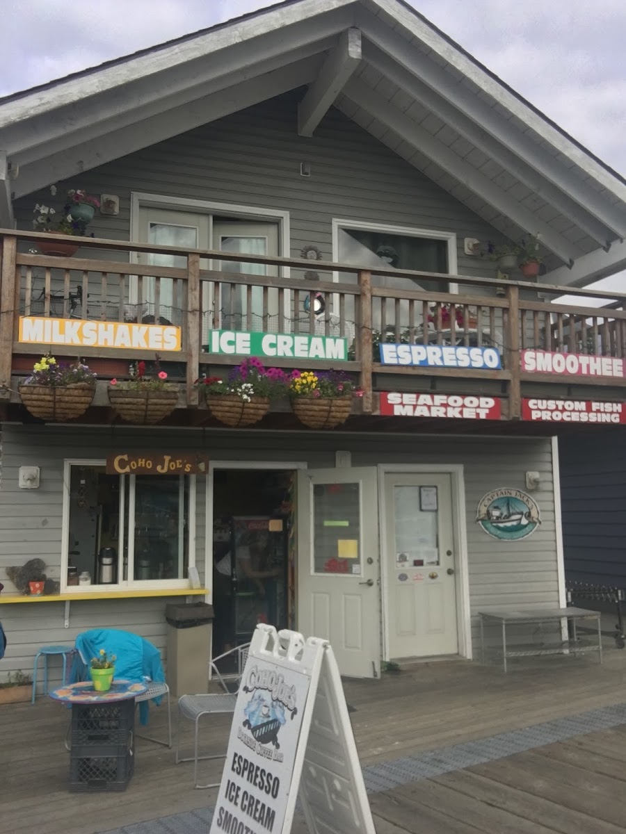 Coho Joes Dockside Coffee - Photo 9