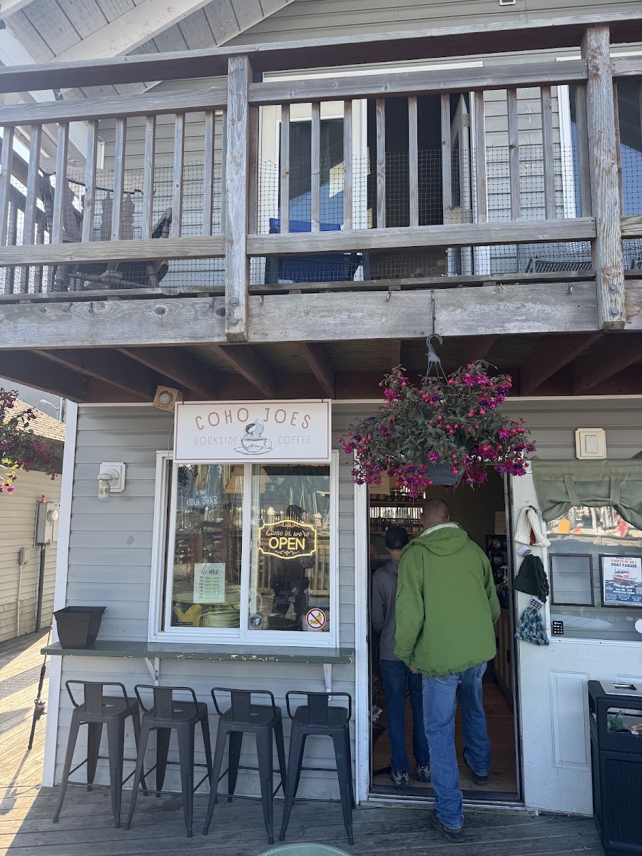 Coho Joes Dockside Coffee - Photo 3