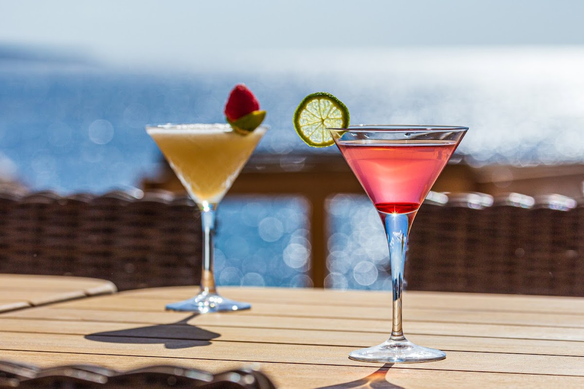 JBeach Bar & Restaurant (Cala Juncu) - Photo 2