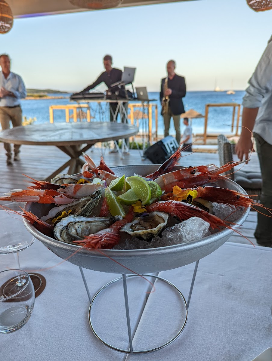 JBeach Bar & Restaurant (Cala Juncu) - Photo 4
