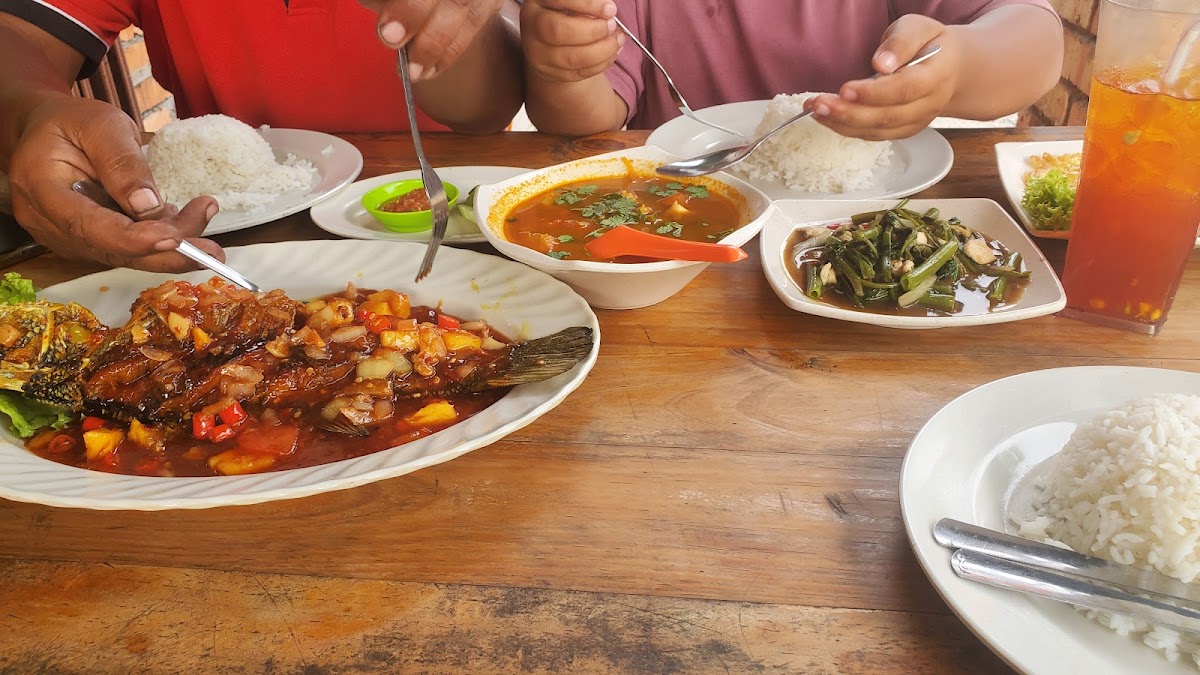 Anita Seafood - Photo 4