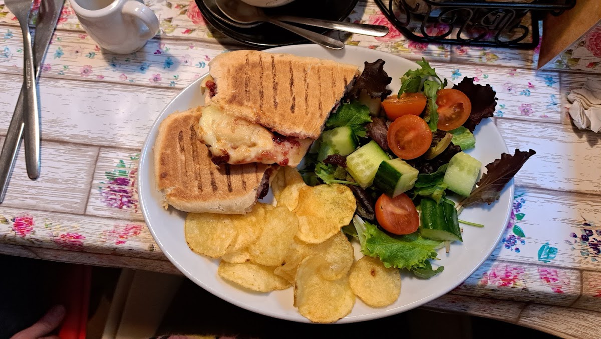 Bakehouse Cafe - Photo 3