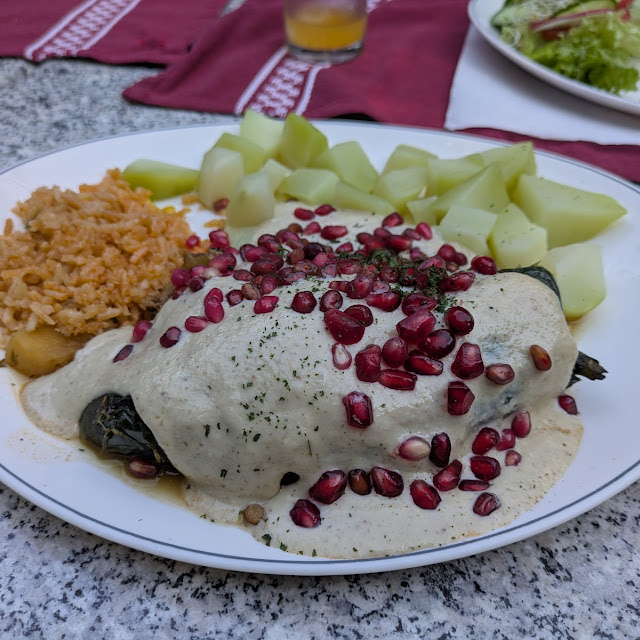 Chiles En Nogada