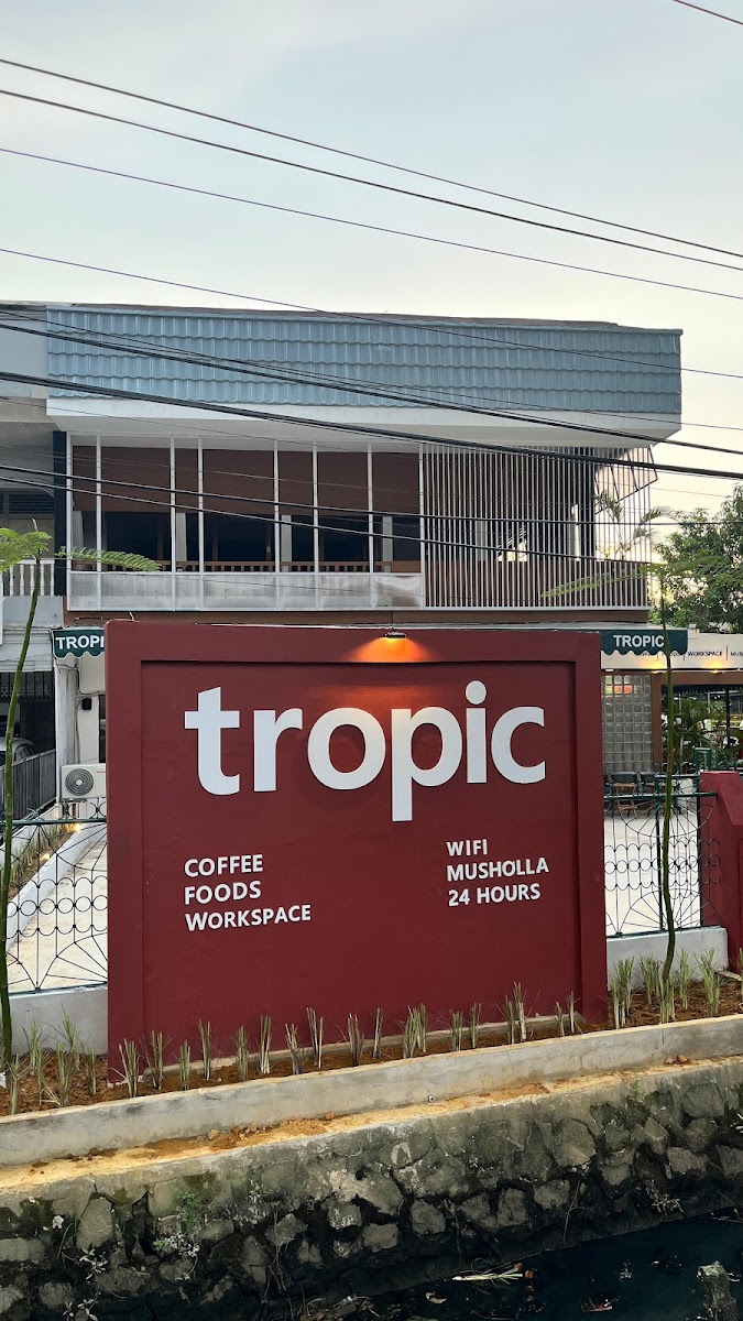 Tropic Cafe
