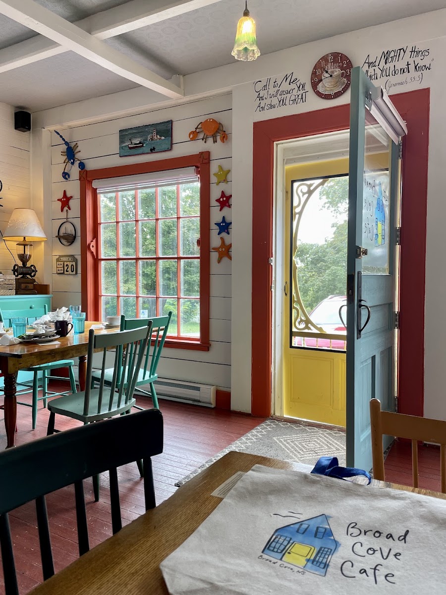 Broad Cove Cafe