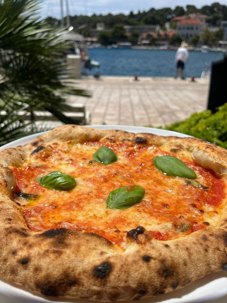 Pizzeria Dieci - Photo 5