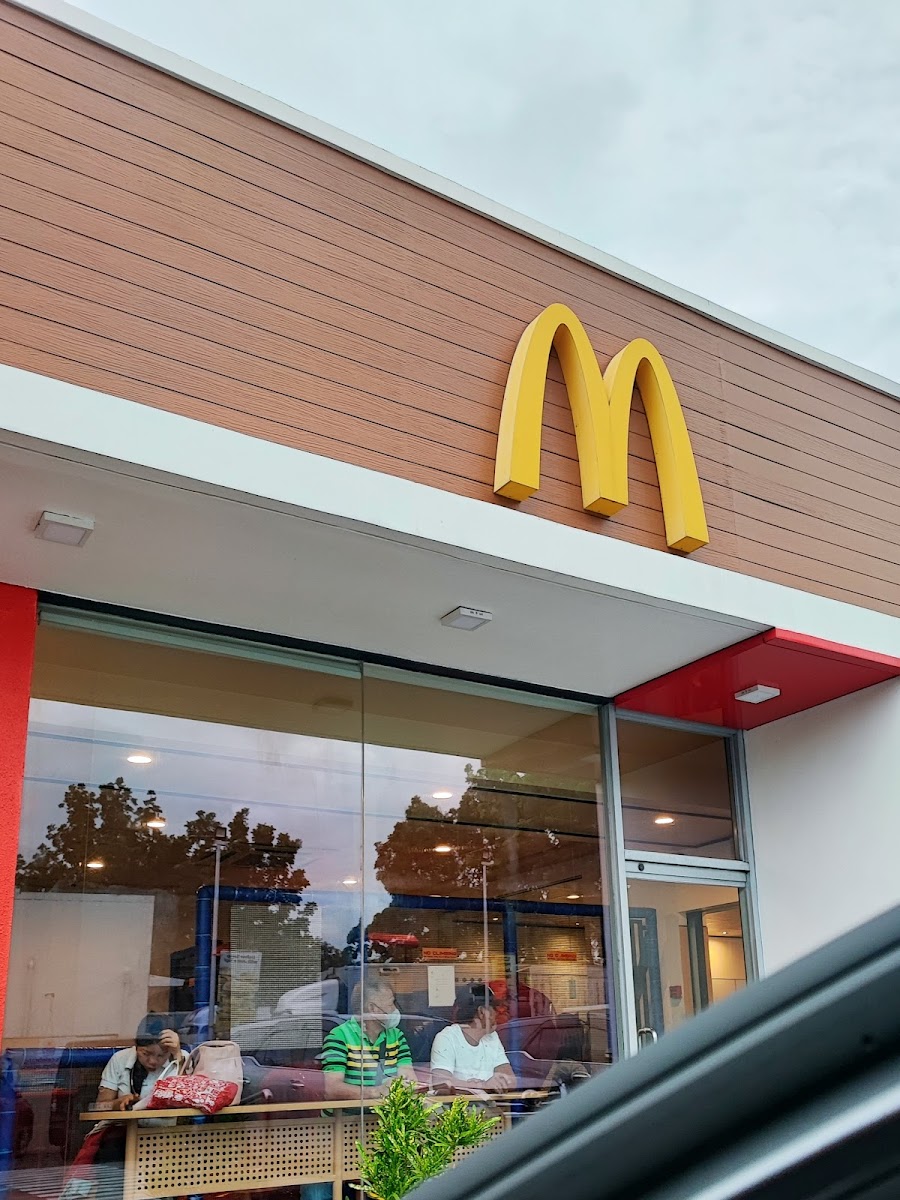 McDonald's Pulilan Drt Highway - Photo 3