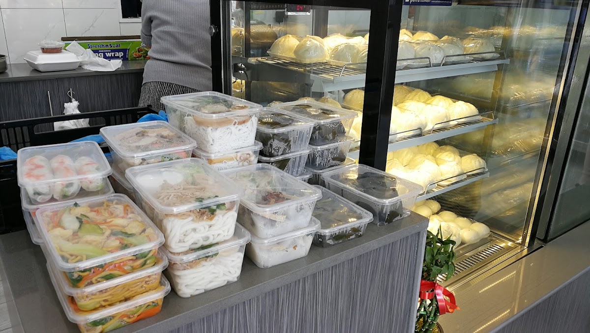 Banh Bao Canley Heights - Photo 9
